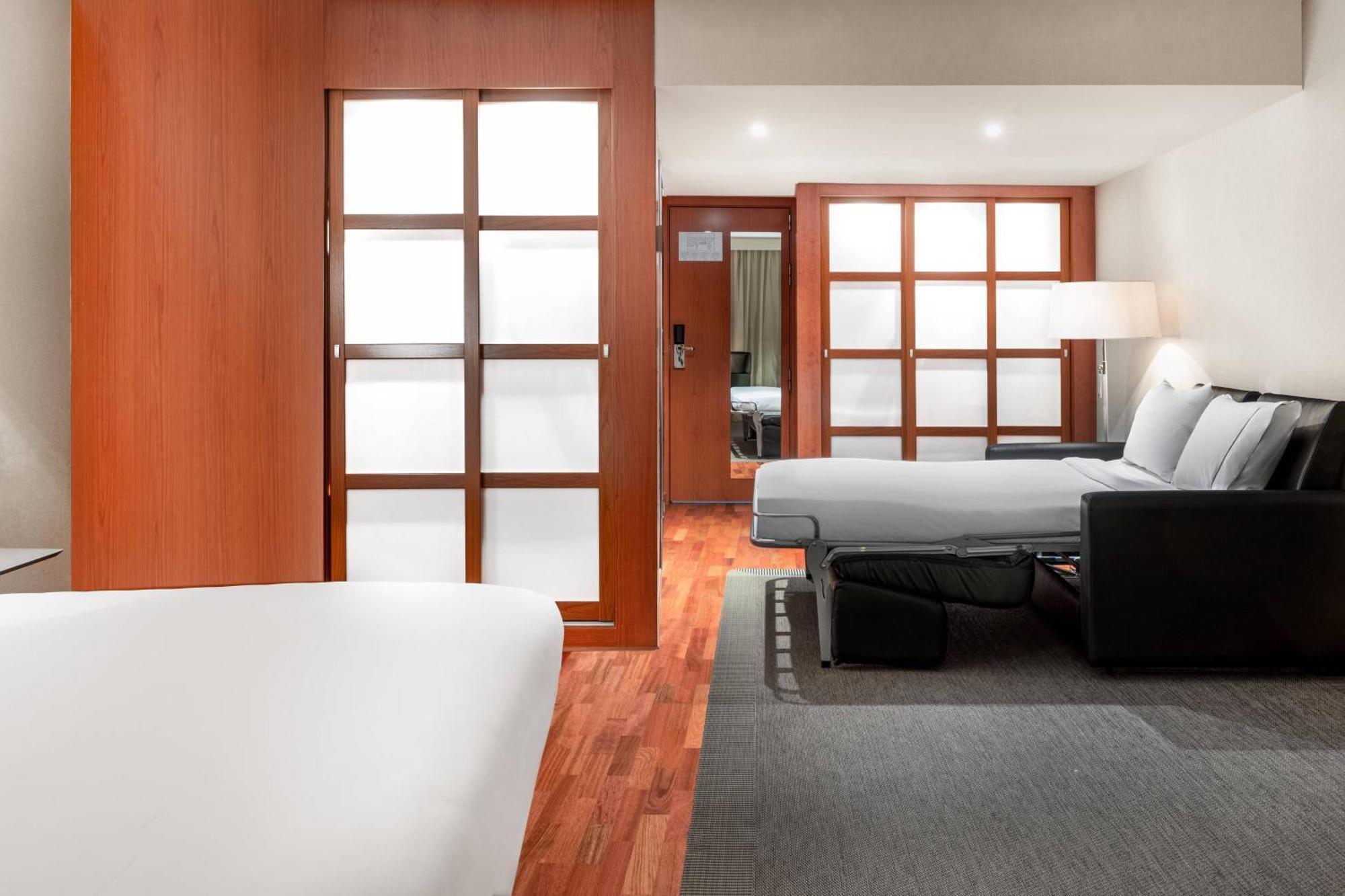 Ac Hotel La Rioja By Marriott Logroño Eksteriør bilde