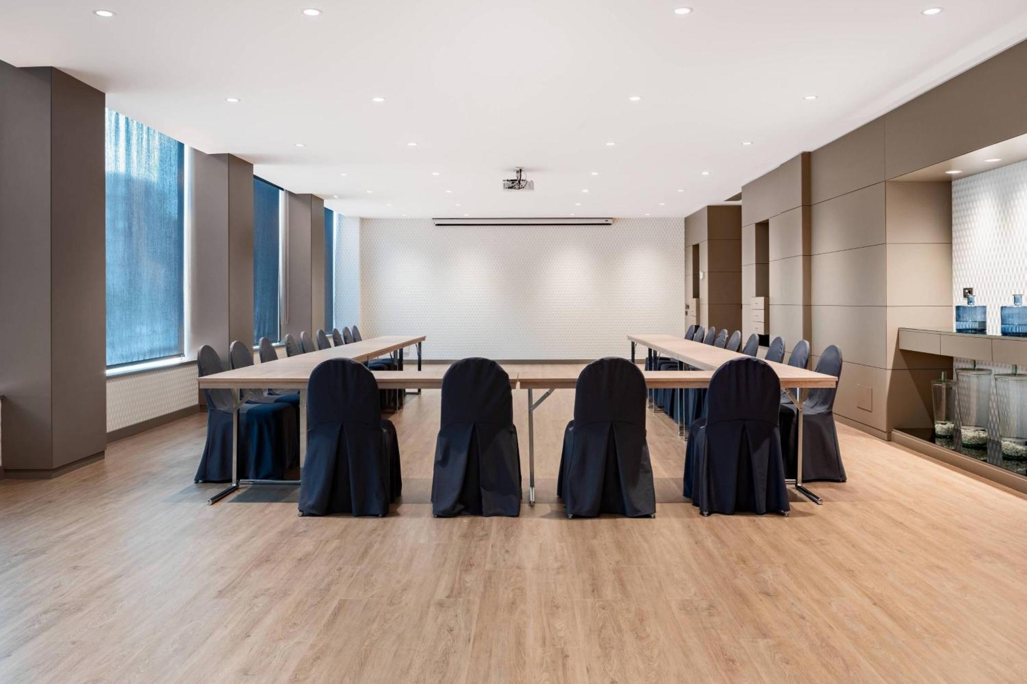 Ac Hotel La Rioja By Marriott Logroño Eksteriør bilde