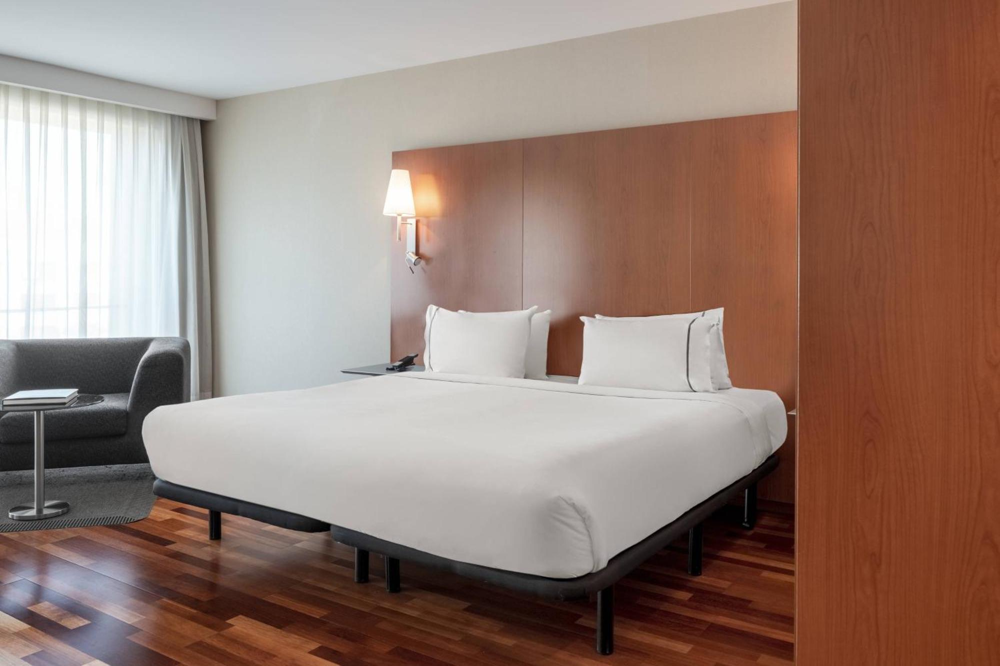 Ac Hotel La Rioja By Marriott Logroño Eksteriør bilde