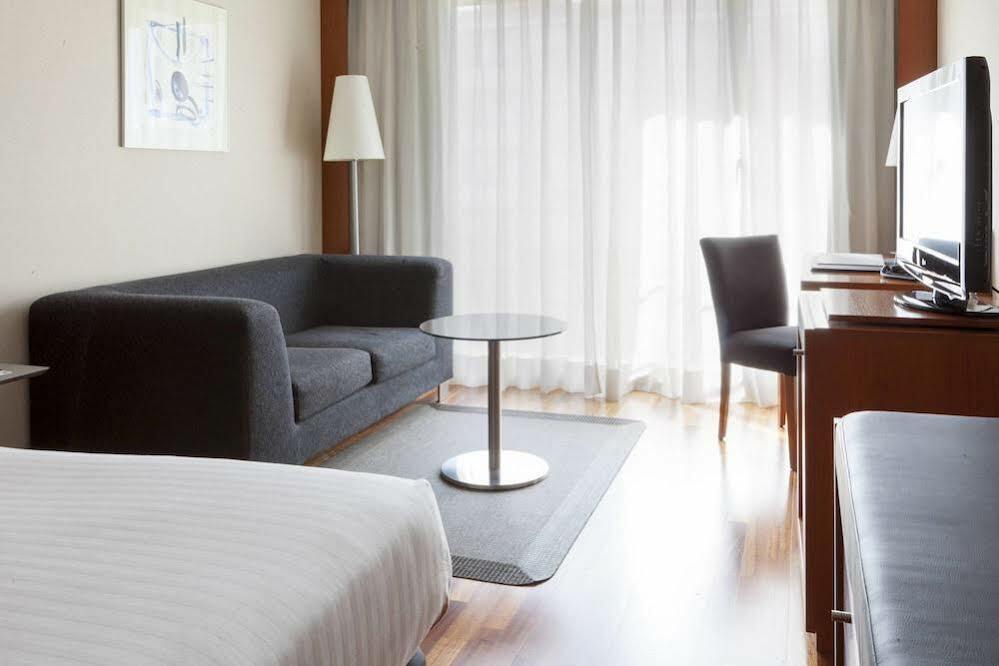 Ac Hotel La Rioja By Marriott Logroño Eksteriør bilde